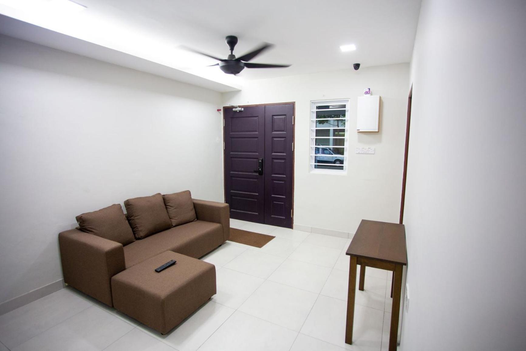 Hom2Rex Kuching Homestay Taman Timberland Exteriör bild