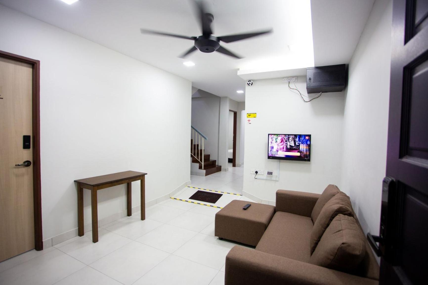 Hom2Rex Kuching Homestay Taman Timberland Exteriör bild