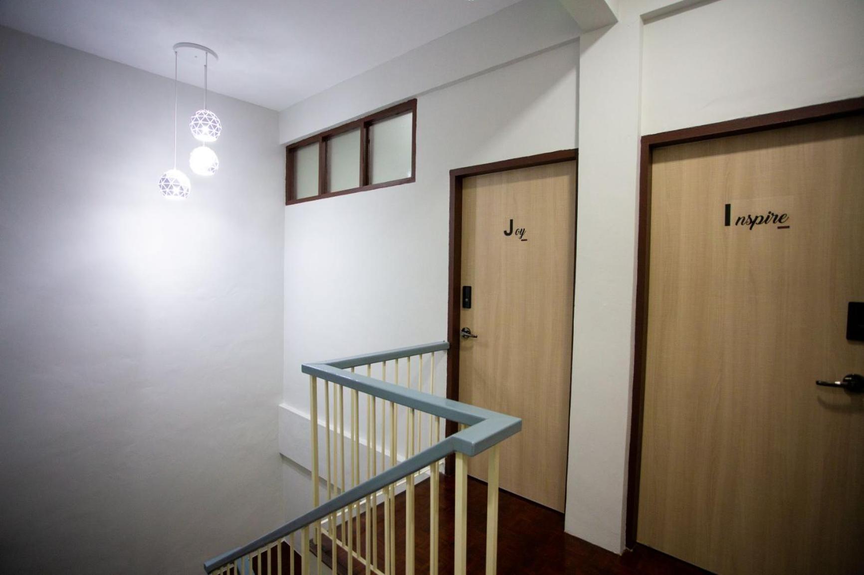 Hom2Rex Kuching Homestay Taman Timberland Exteriör bild